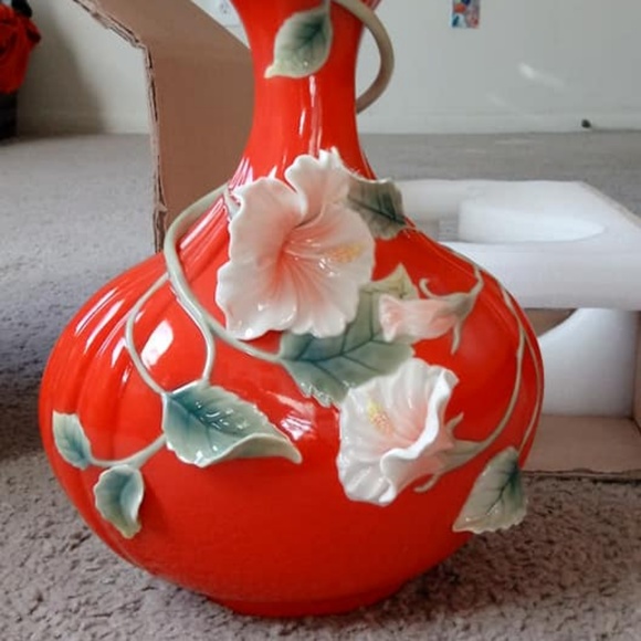 FRANZ HIBISCUS VASE - Picture 2 of 4